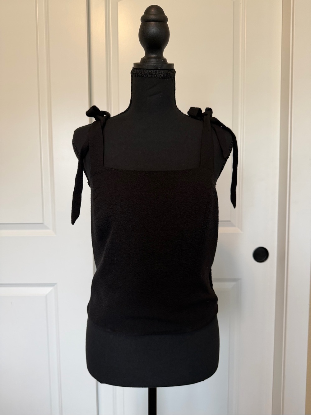 Old Navy Black Tie-Shoulder Square Neck Camisole